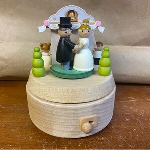 "Wedding Chapel" Collectible Wooden Music Box by Papyrus Wooderful Life